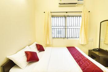 העיר בנגלור Super Oyo Capital O Premium Hotel Victoria Heights Near Sri Someshwara Swami Temple מראה חיצוני תמונה