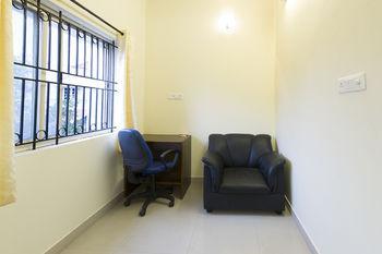 העיר בנגלור Super Oyo Capital O Premium Hotel Victoria Heights Near Sri Someshwara Swami Temple מראה חיצוני תמונה